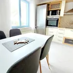 Salt & Sage شقة *