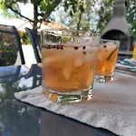 Salt & Sage شقة *