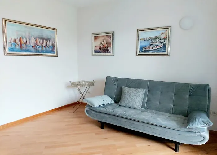 Salt & Sage * Manzano