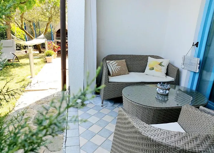 Salt & Sage * Manzano